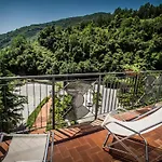 Hotel Bin Rocchetta Nervina