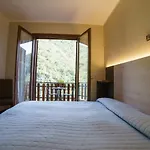 Bin 3* Rocchetta Nervina