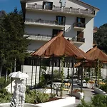 Hotel Bin Rocchetta Nervina