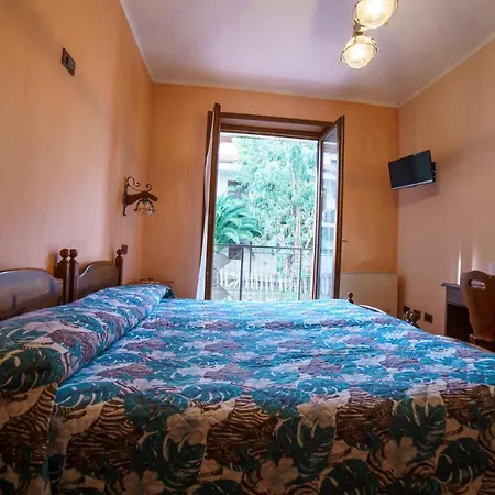 Hotel Bin Rocchetta Nervina