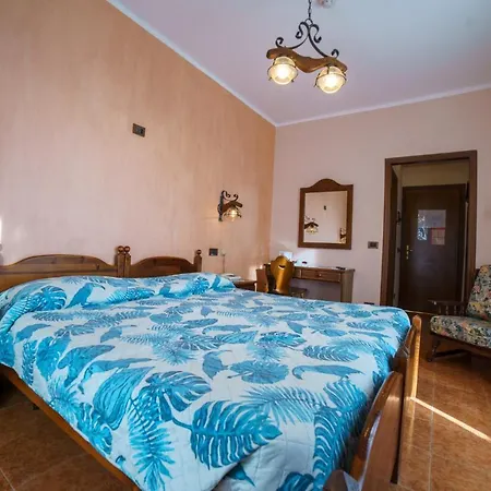 Hotel Bin Rocchetta Nervina