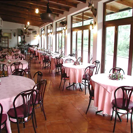 Hotell Bin Rocchetta Nervina