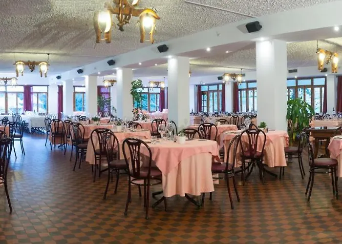 Hotel Bin Rocchetta Nervina