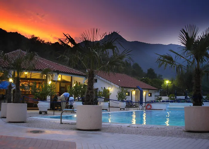 Hotel Bin Rocchetta Nervina