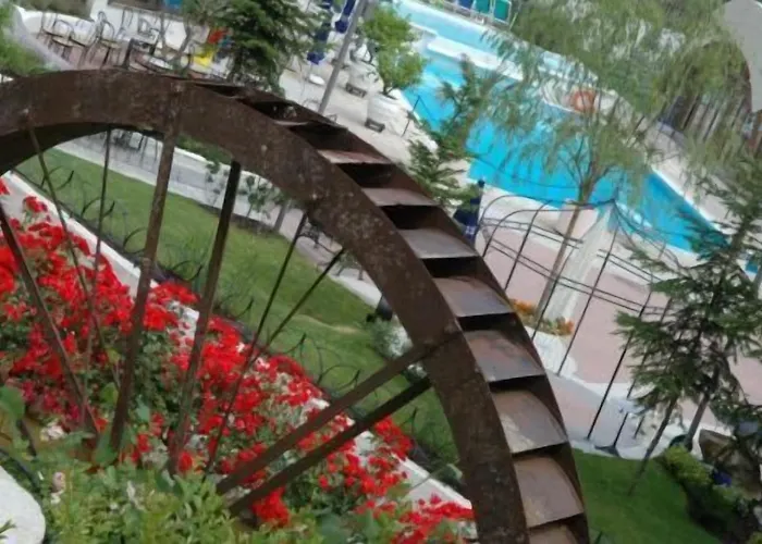 Hotel Bin Rocchetta Nervina